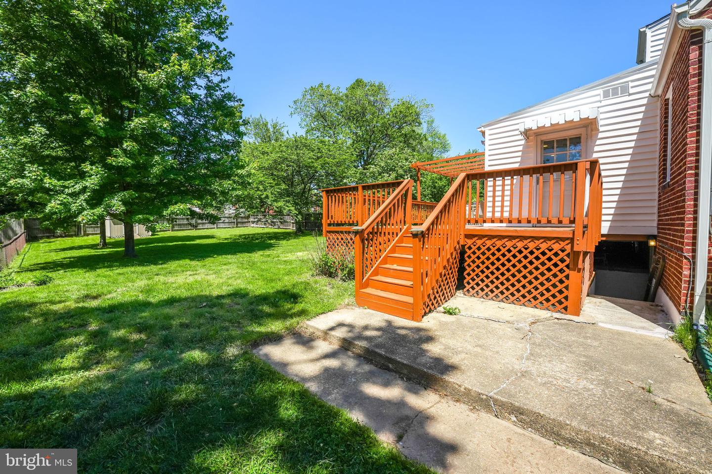 2926 STUART DR, FALLS CHURCH, Virginia 22042, 3 Bedrooms Bedrooms, ,3 BathroomsBathrooms,Residential,For sale,2926 STUART DR,VAFX2233474 MLS # VAFX2233474