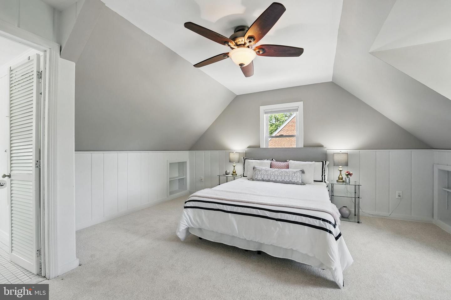 2926 STUART DR, FALLS CHURCH, Virginia 22042, 3 Bedrooms Bedrooms, ,3 BathroomsBathrooms,Residential,For sale,2926 STUART DR,VAFX2233474 MLS # VAFX2233474