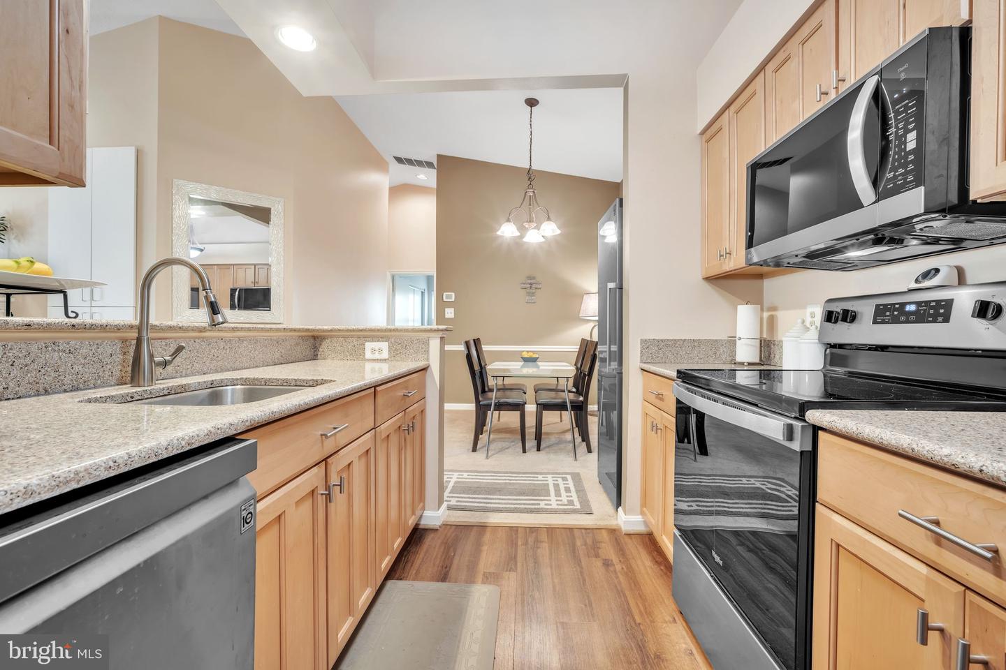 7716 LAFAYETTE FOREST DR #167, ANNANDALE, Virginia 22003, 2 Bedrooms Bedrooms, ,2 BathroomsBathrooms,Residential,For sale,7716 LAFAYETTE FOREST DR #167,VAFX2233646 MLS # VAFX2233646