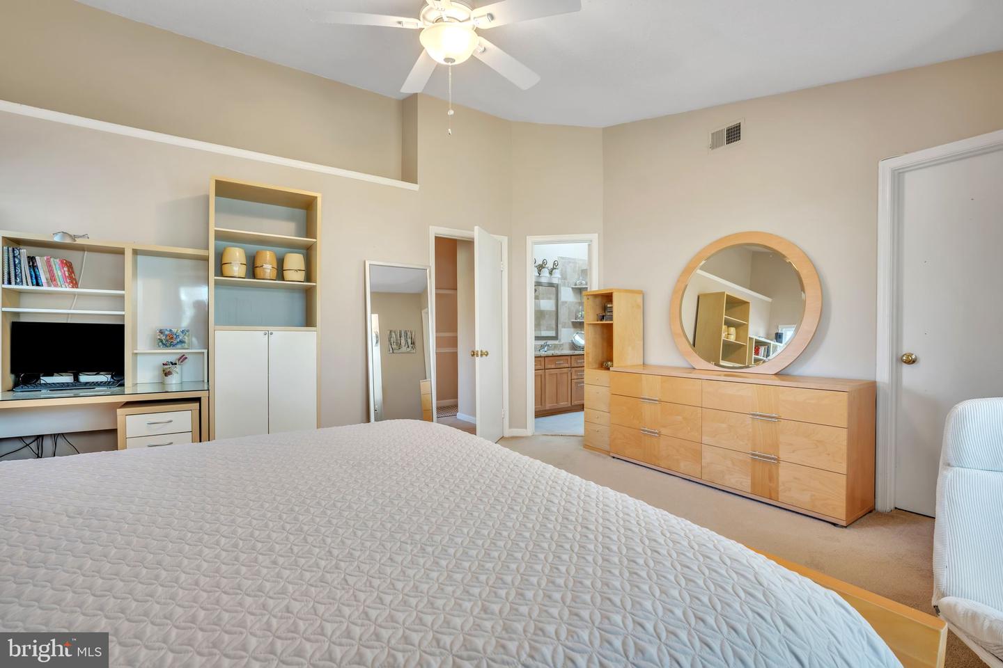 7716 LAFAYETTE FOREST DR #167, ANNANDALE, Virginia 22003, 2 Bedrooms Bedrooms, ,2 BathroomsBathrooms,Residential,For sale,7716 LAFAYETTE FOREST DR #167,VAFX2233646 MLS # VAFX2233646