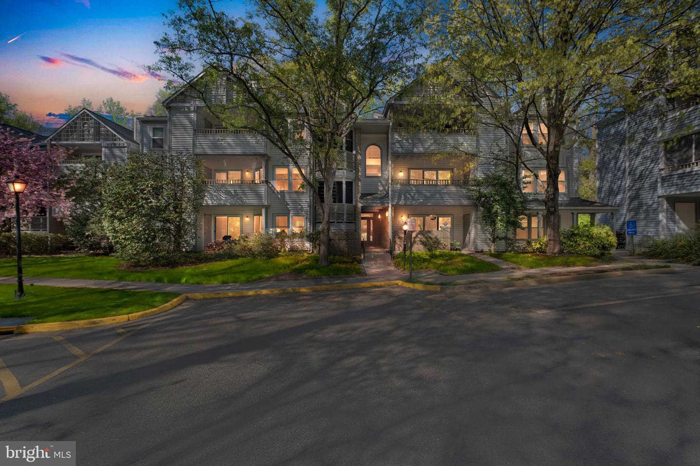 7716 LAFAYETTE FOREST DR #167, ANNANDALE, Virginia 22003, 2 Bedrooms Bedrooms, ,2 BathroomsBathrooms,Residential,For sale,7716 LAFAYETTE FOREST DR #167,VAFX2233646 MLS # VAFX2233646