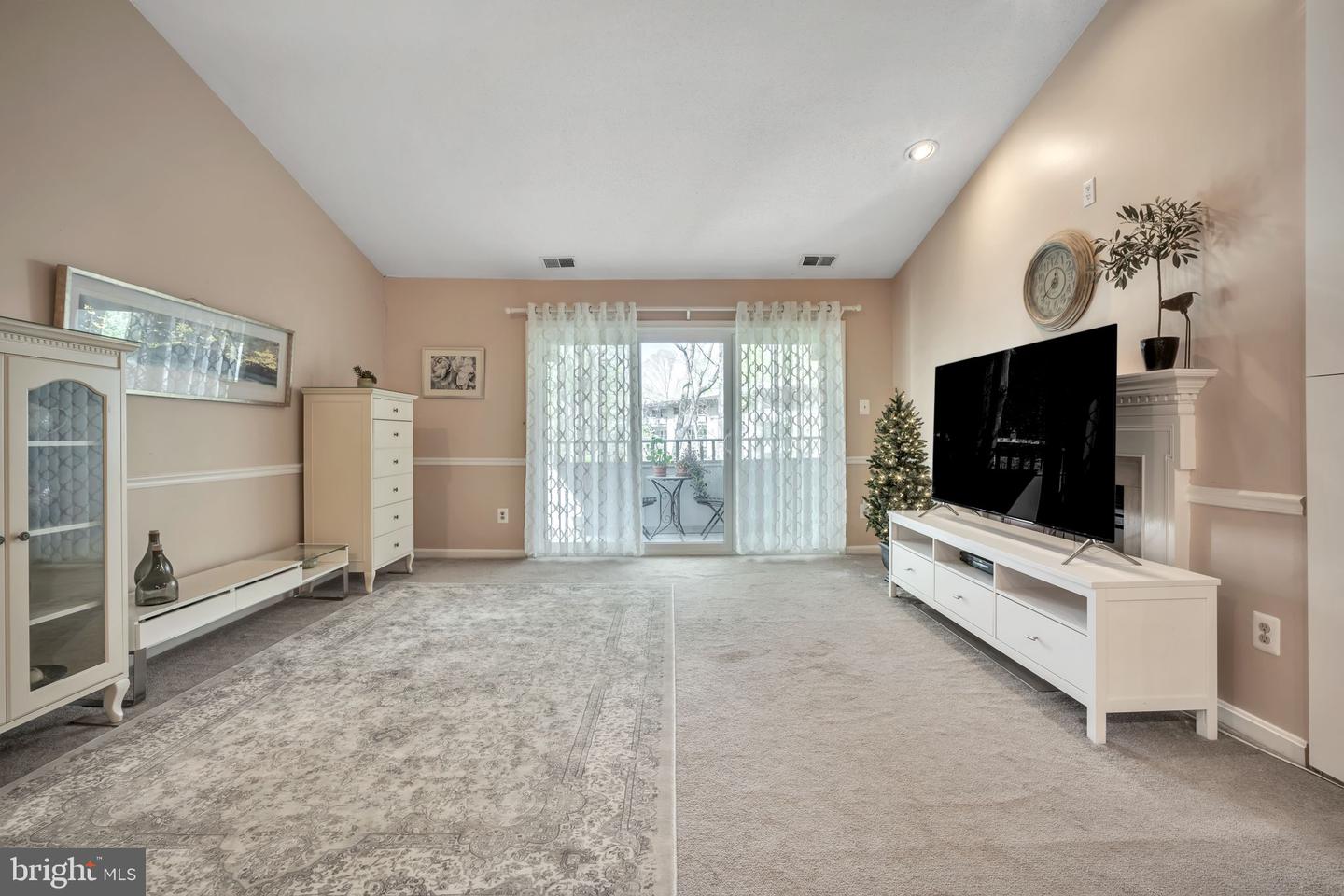 7716 LAFAYETTE FOREST DR #167, ANNANDALE, Virginia 22003, 2 Bedrooms Bedrooms, ,2 BathroomsBathrooms,Residential,For sale,7716 LAFAYETTE FOREST DR #167,VAFX2233646 MLS # VAFX2233646