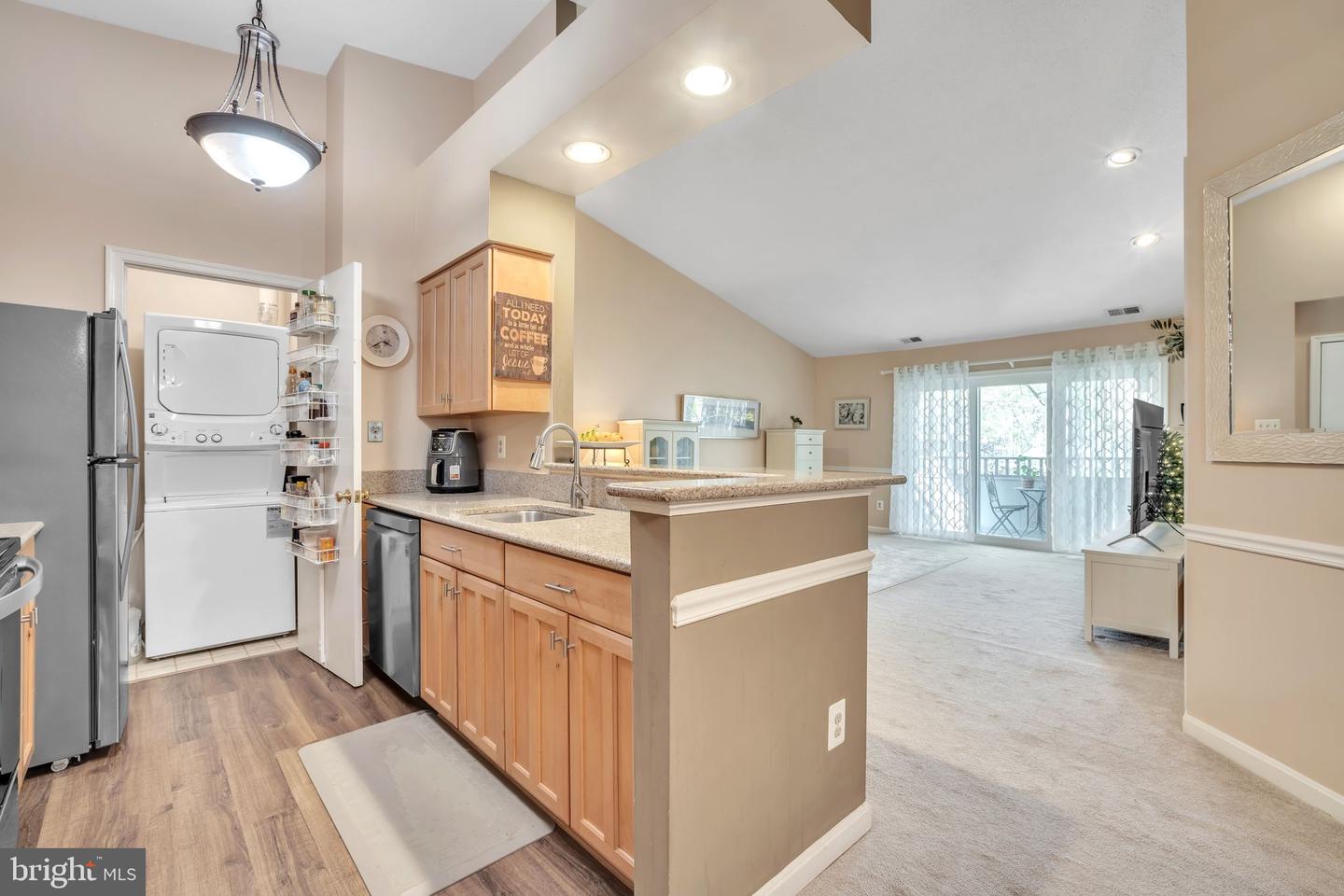 7716 LAFAYETTE FOREST DR #167, ANNANDALE, Virginia 22003, 2 Bedrooms Bedrooms, ,2 BathroomsBathrooms,Residential,For sale,7716 LAFAYETTE FOREST DR #167,VAFX2233646 MLS # VAFX2233646