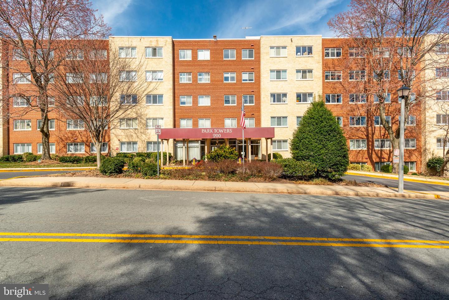 200 N MAPLE AVE #407, FALLS CHURCH, Virginia 22046, 2 Bedrooms Bedrooms, ,1 BathroomBathrooms,Residential,For sale,200 N MAPLE AVE #407,VAFA2002904 MLS # VAFA2002904