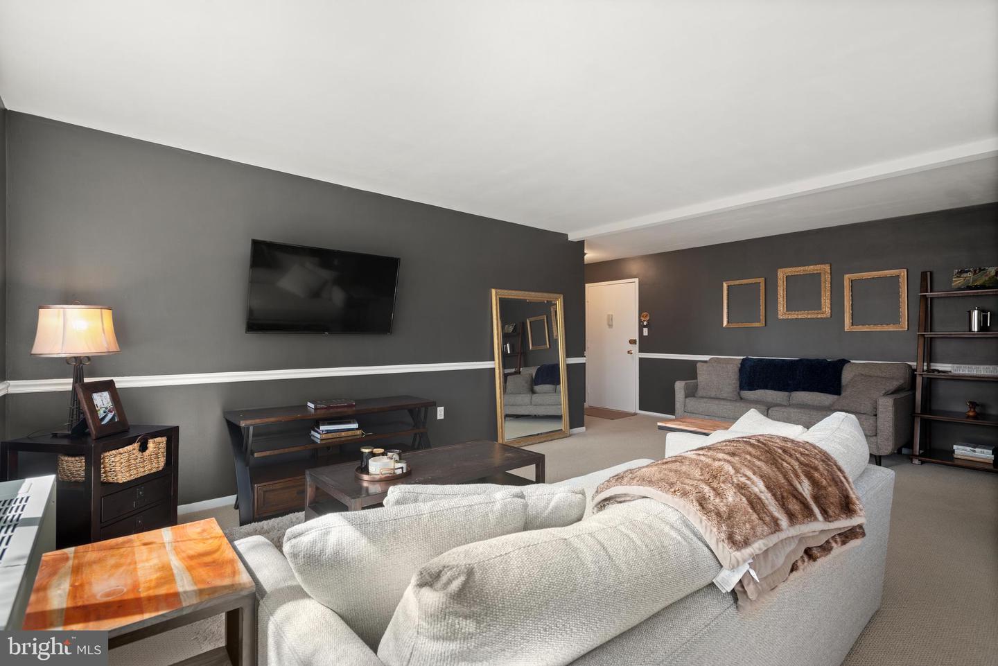 200 N MAPLE AVE #407, FALLS CHURCH, Virginia 22046, 2 Bedrooms Bedrooms, ,1 BathroomBathrooms,Residential,For sale,200 N MAPLE AVE #407,VAFA2002904 MLS # VAFA2002904