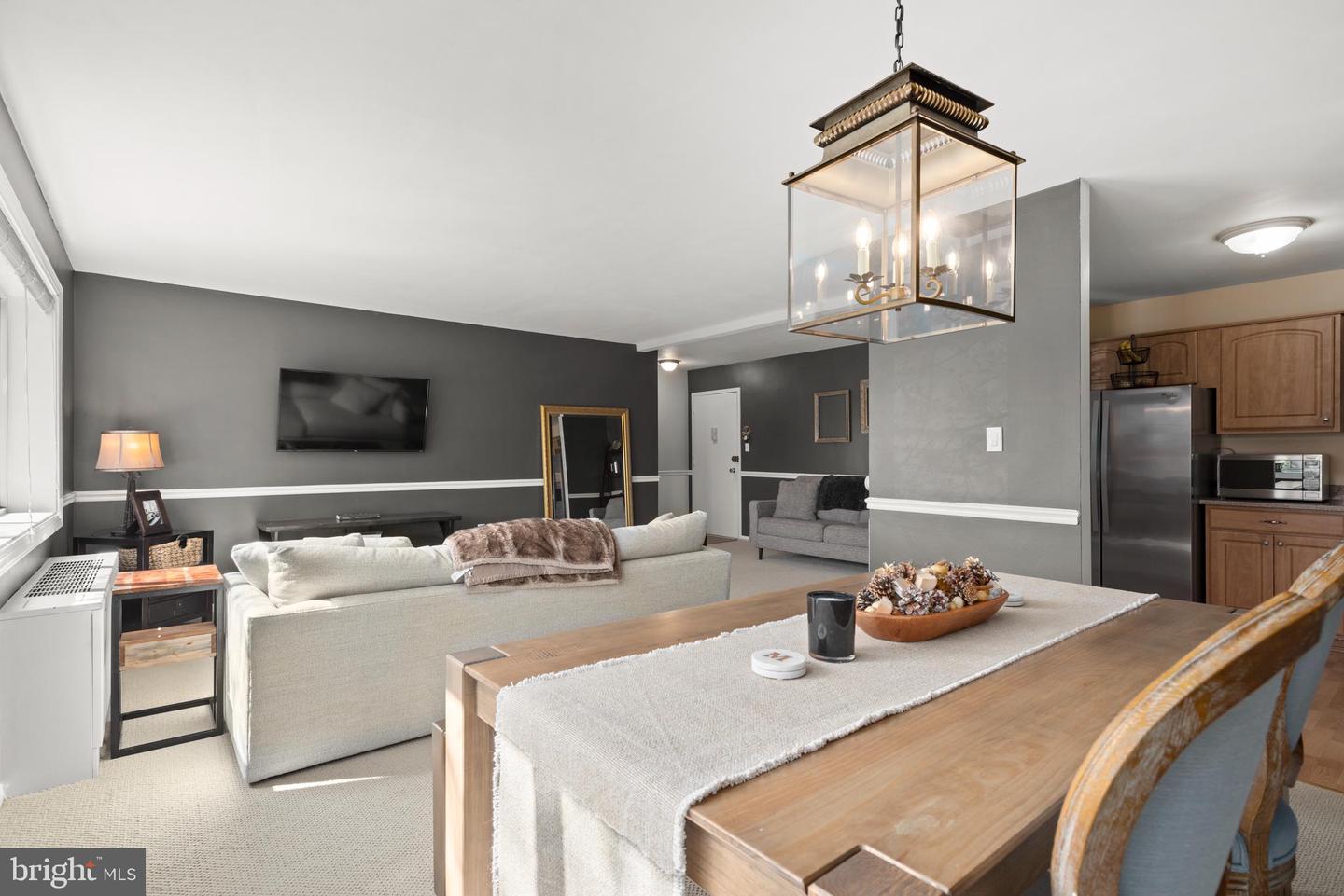 200 N MAPLE AVE #407, FALLS CHURCH, Virginia 22046, 2 Bedrooms Bedrooms, ,1 BathroomBathrooms,Residential,For sale,200 N MAPLE AVE #407,VAFA2002904 MLS # VAFA2002904