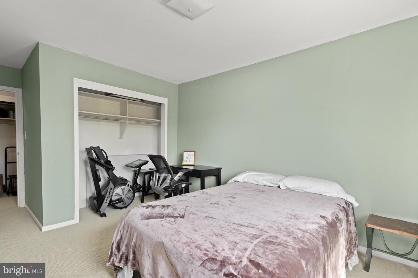 200 N MAPLE AVE #407, FALLS CHURCH, Virginia 22046, 2 Bedrooms Bedrooms, ,1 BathroomBathrooms,Residential,For sale,200 N MAPLE AVE #407,VAFA2002904 MLS # VAFA2002904