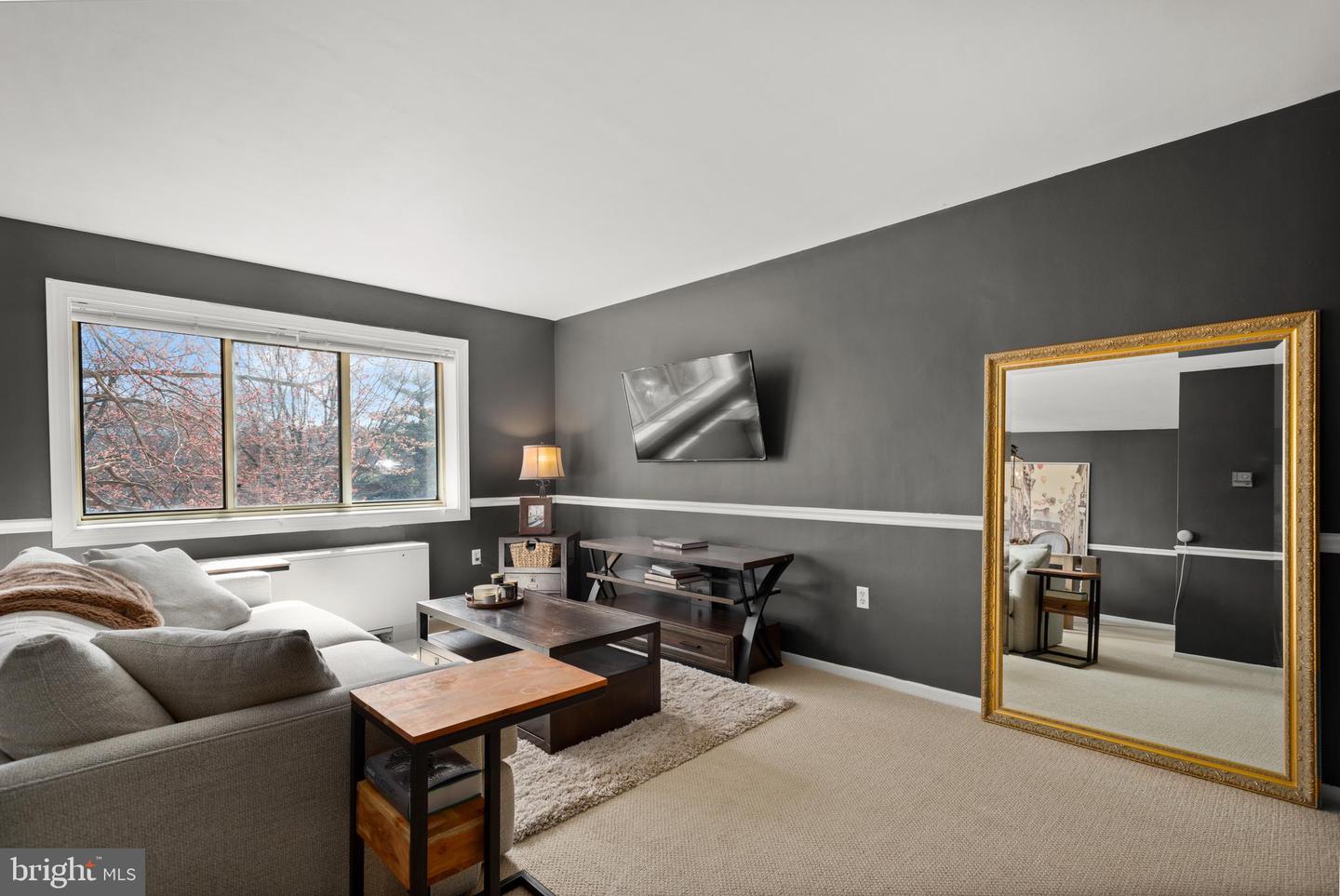 200 N MAPLE AVE #407, FALLS CHURCH, Virginia 22046, 2 Bedrooms Bedrooms, ,1 BathroomBathrooms,Residential,For sale,200 N MAPLE AVE #407,VAFA2002904 MLS # VAFA2002904