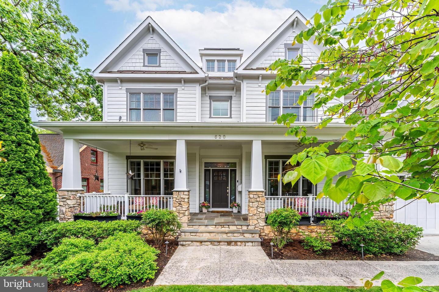 620 N LINCOLN ST, ARLINGTON, Virginia 22201, 6 Bedrooms Bedrooms, ,6 BathroomsBathrooms,Residential,For sale,620 N LINCOLN ST,VAAR2055994 MLS # VAAR2055994