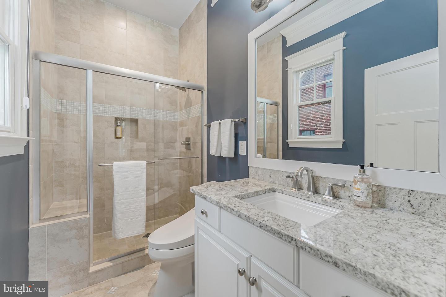 620 N LINCOLN ST, ARLINGTON, Virginia 22201, 6 Bedrooms Bedrooms, ,6 BathroomsBathrooms,Residential,For sale,620 N LINCOLN ST,VAAR2055994 MLS # VAAR2055994