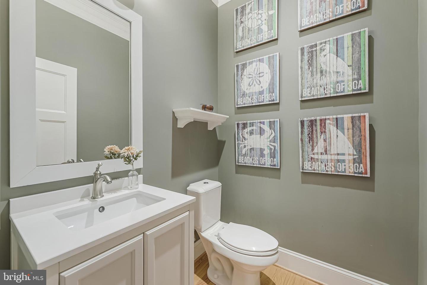 620 N LINCOLN ST, ARLINGTON, Virginia 22201, 6 Bedrooms Bedrooms, ,6 BathroomsBathrooms,Residential,For sale,620 N LINCOLN ST,VAAR2055994 MLS # VAAR2055994