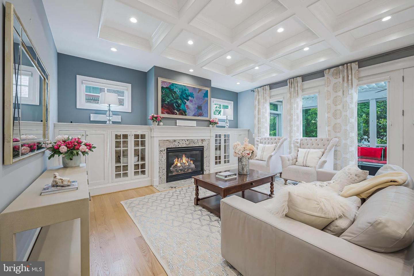 620 N LINCOLN ST, ARLINGTON, Virginia 22201, 6 Bedrooms Bedrooms, ,6 BathroomsBathrooms,Residential,For sale,620 N LINCOLN ST,VAAR2055994 MLS # VAAR2055994