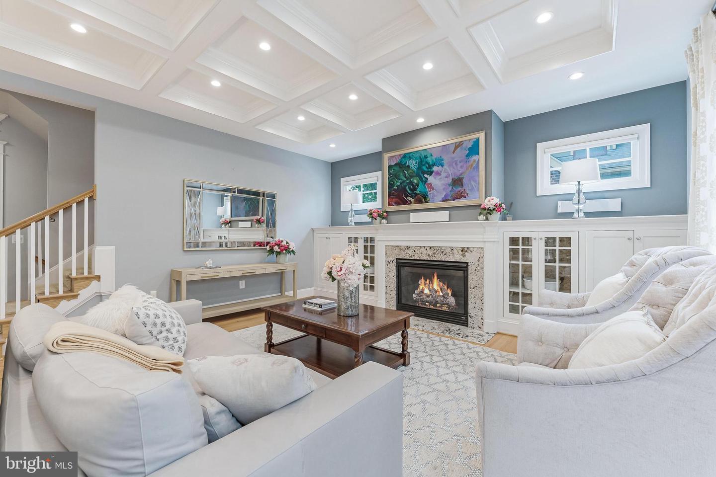 620 N LINCOLN ST, ARLINGTON, Virginia 22201, 6 Bedrooms Bedrooms, ,6 BathroomsBathrooms,Residential,For sale,620 N LINCOLN ST,VAAR2055994 MLS # VAAR2055994