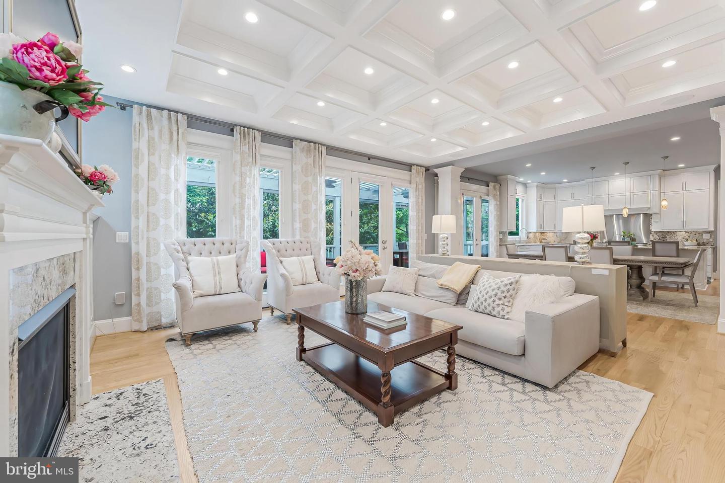 620 N LINCOLN ST, ARLINGTON, Virginia 22201, 6 Bedrooms Bedrooms, ,6 BathroomsBathrooms,Residential,For sale,620 N LINCOLN ST,VAAR2055994 MLS # VAAR2055994