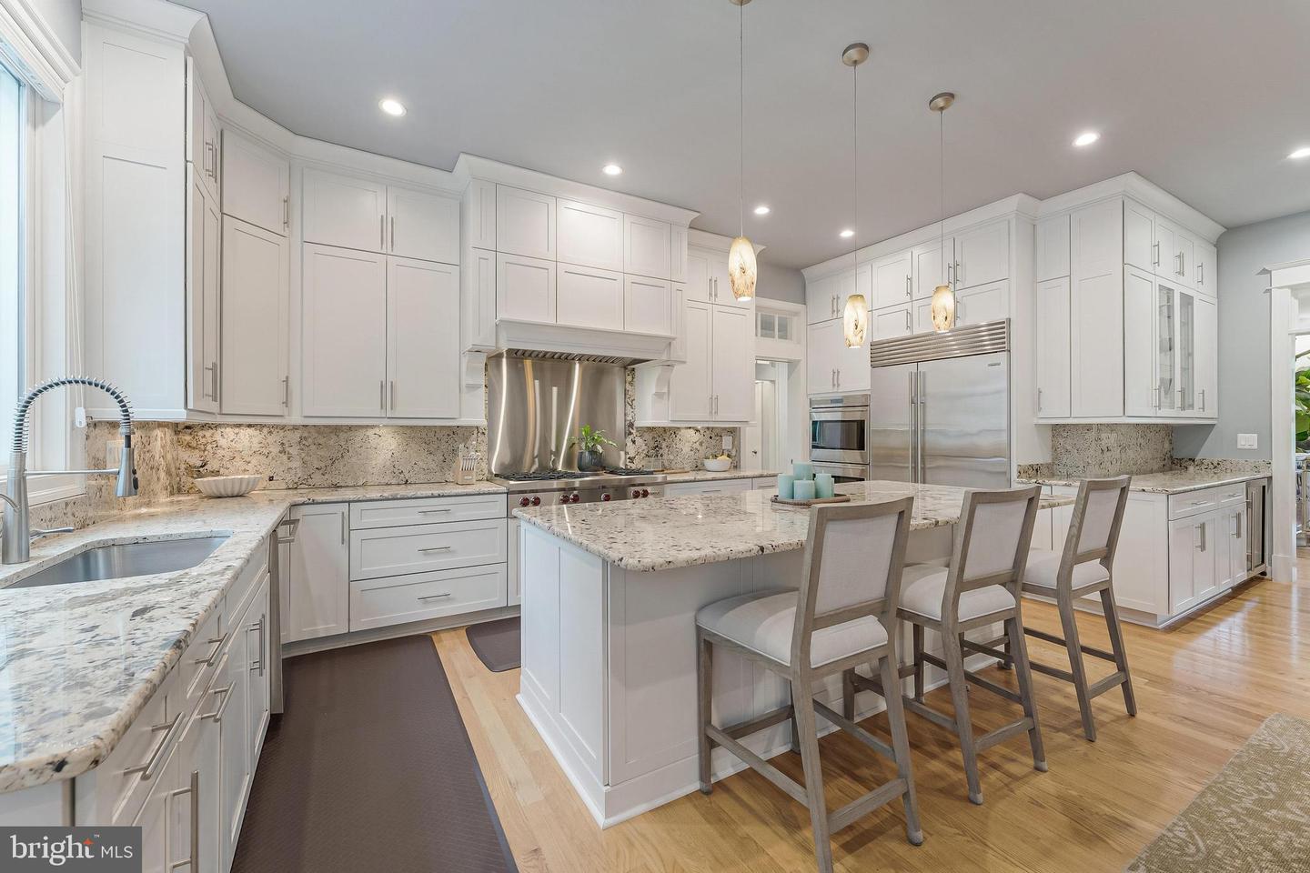 620 N LINCOLN ST, ARLINGTON, Virginia 22201, 6 Bedrooms Bedrooms, ,6 BathroomsBathrooms,Residential,For sale,620 N LINCOLN ST,VAAR2055994 MLS # VAAR2055994