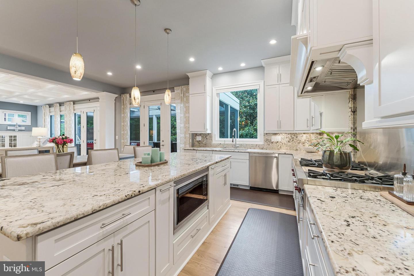 620 N LINCOLN ST, ARLINGTON, Virginia 22201, 6 Bedrooms Bedrooms, ,6 BathroomsBathrooms,Residential,For sale,620 N LINCOLN ST,VAAR2055994 MLS # VAAR2055994
