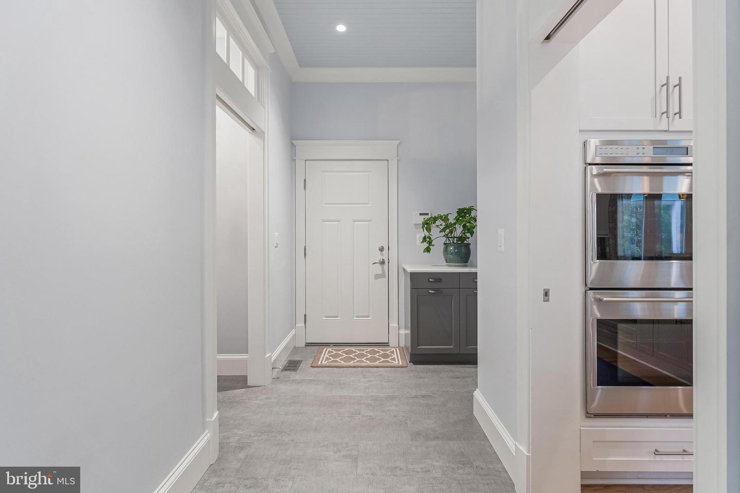 620 N LINCOLN ST, ARLINGTON, Virginia 22201, 6 Bedrooms Bedrooms, ,6 BathroomsBathrooms,Residential,For sale,620 N LINCOLN ST,VAAR2055994 MLS # VAAR2055994