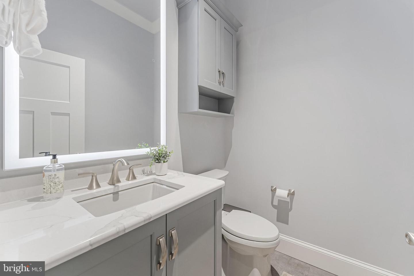620 N LINCOLN ST, ARLINGTON, Virginia 22201, 6 Bedrooms Bedrooms, ,6 BathroomsBathrooms,Residential,For sale,620 N LINCOLN ST,VAAR2055994 MLS # VAAR2055994