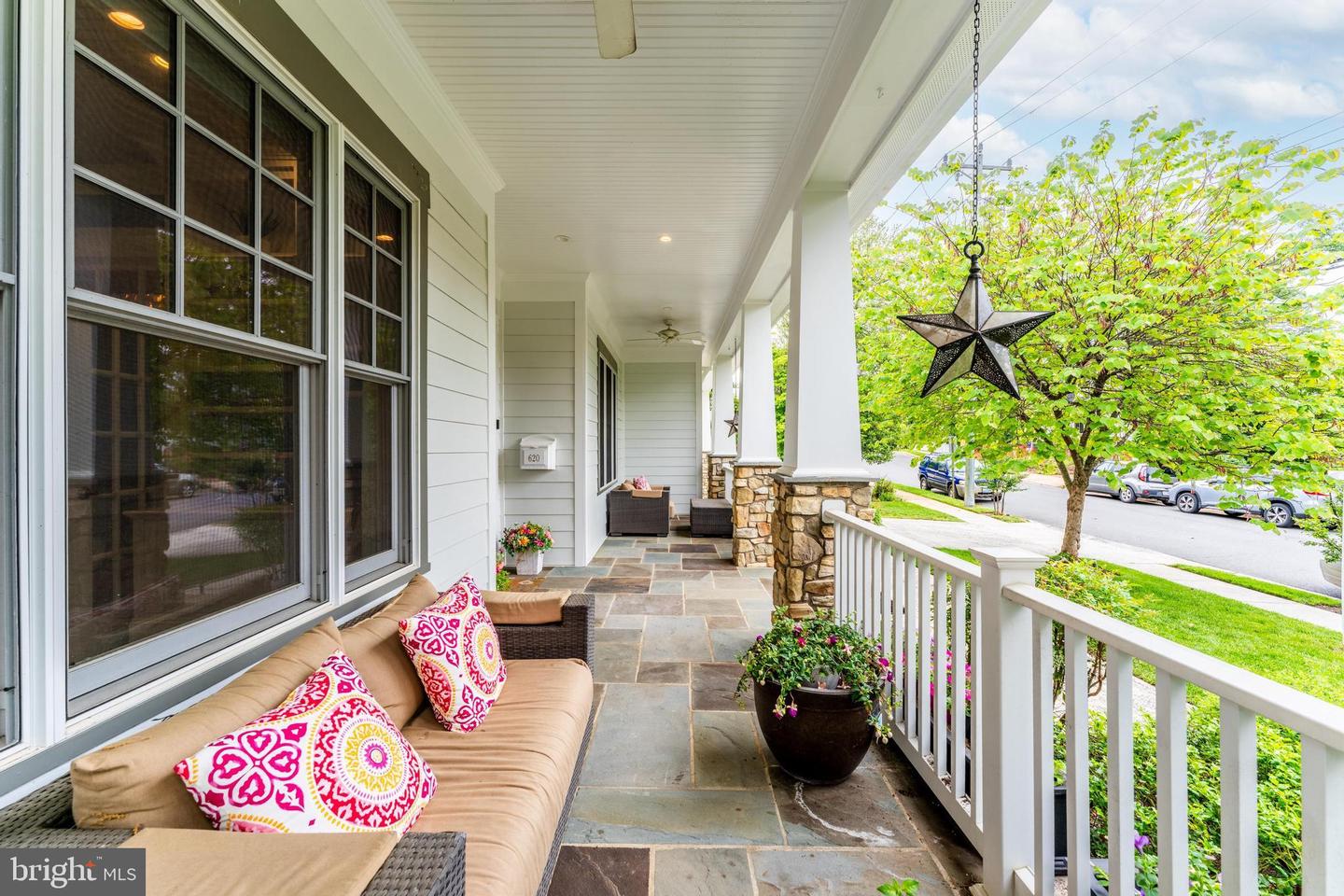 620 N LINCOLN ST, ARLINGTON, Virginia 22201, 6 Bedrooms Bedrooms, ,6 BathroomsBathrooms,Residential,For sale,620 N LINCOLN ST,VAAR2055994 MLS # VAAR2055994