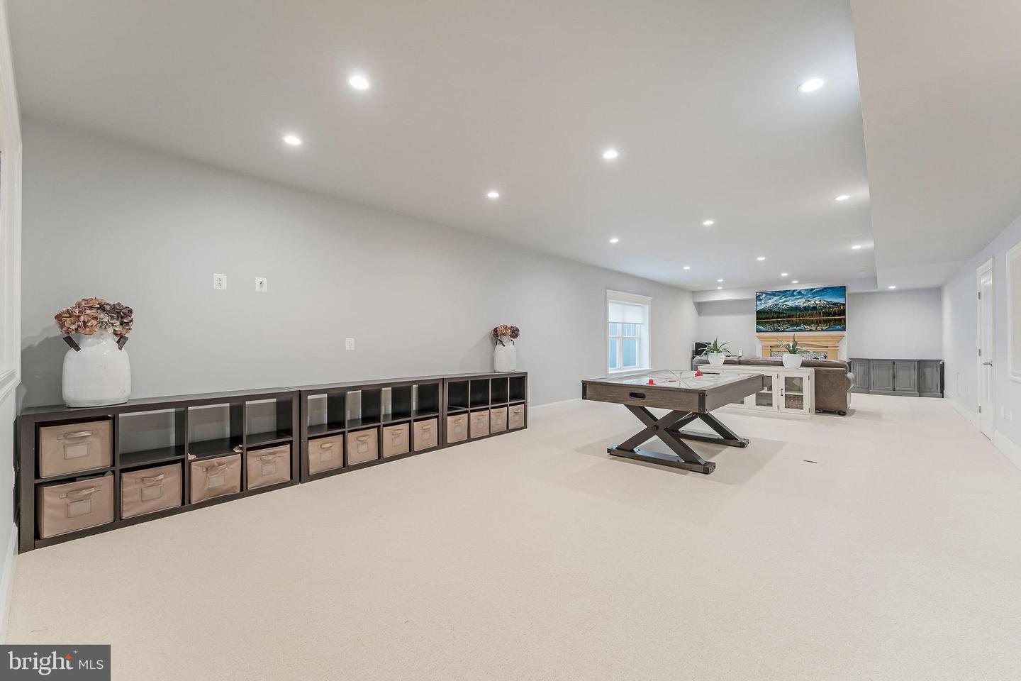 620 N LINCOLN ST, ARLINGTON, Virginia 22201, 6 Bedrooms Bedrooms, ,6 BathroomsBathrooms,Residential,For sale,620 N LINCOLN ST,VAAR2055994 MLS # VAAR2055994