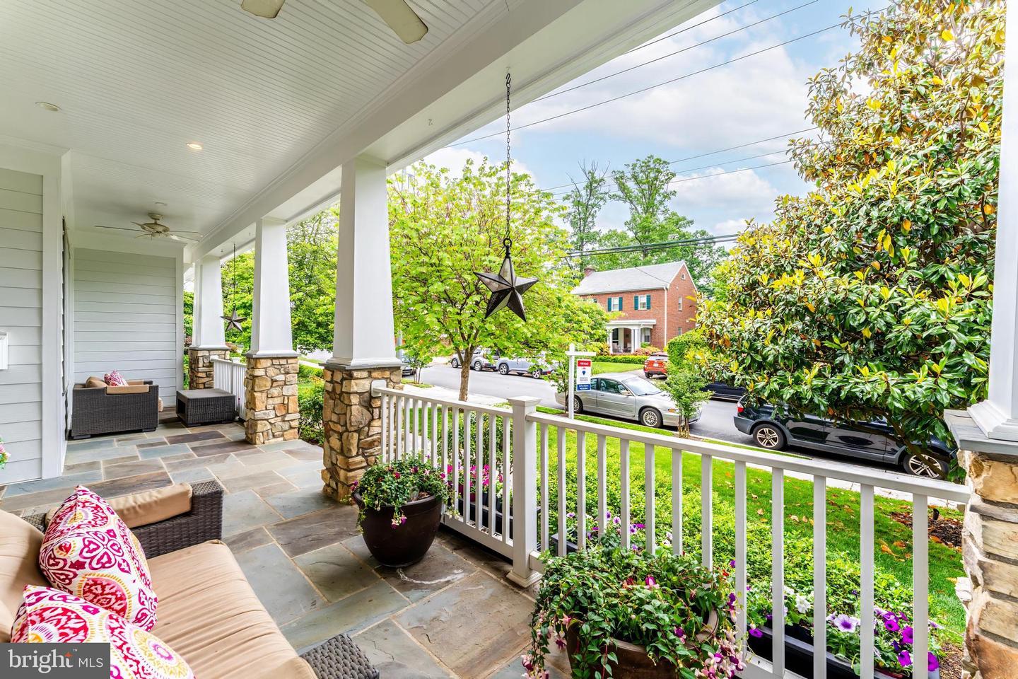 620 N LINCOLN ST, ARLINGTON, Virginia 22201, 6 Bedrooms Bedrooms, ,6 BathroomsBathrooms,Residential,For sale,620 N LINCOLN ST,VAAR2055994 MLS # VAAR2055994