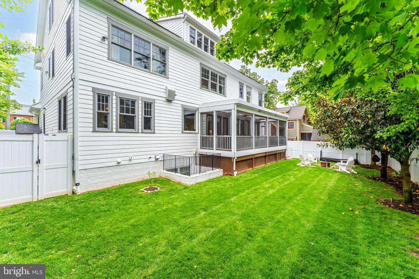 620 N LINCOLN ST, ARLINGTON, Virginia 22201, 6 Bedrooms Bedrooms, ,6 BathroomsBathrooms,Residential,For sale,620 N LINCOLN ST,VAAR2055994 MLS # VAAR2055994