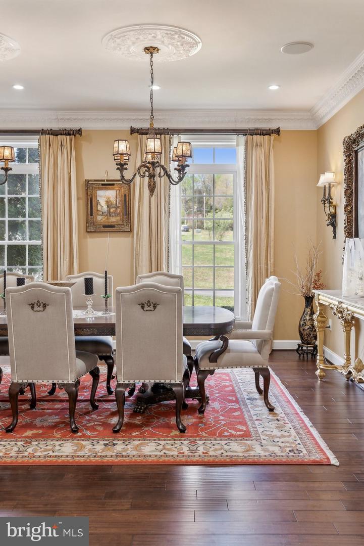 11561 STUART MILL RD, OAKTON, Virginia 22124, 5 Bedrooms Bedrooms, ,5 BathroomsBathrooms,Residential,For sale,11561 STUART MILL RD,VAFX2233984 MLS # VAFX2233984