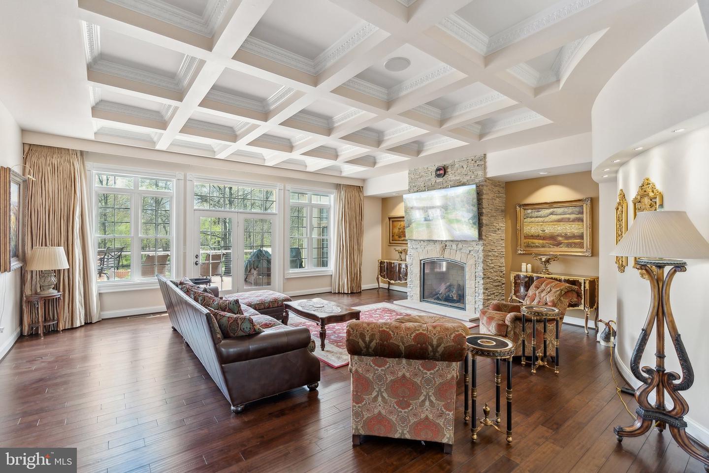 11561 STUART MILL RD, OAKTON, Virginia 22124, 5 Bedrooms Bedrooms, ,5 BathroomsBathrooms,Residential,For sale,11561 STUART MILL RD,VAFX2233984 MLS # VAFX2233984