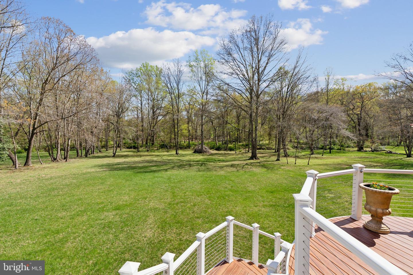 11561 STUART MILL RD, OAKTON, Virginia 22124, 5 Bedrooms Bedrooms, ,5 BathroomsBathrooms,Residential,For sale,11561 STUART MILL RD,VAFX2233984 MLS # VAFX2233984