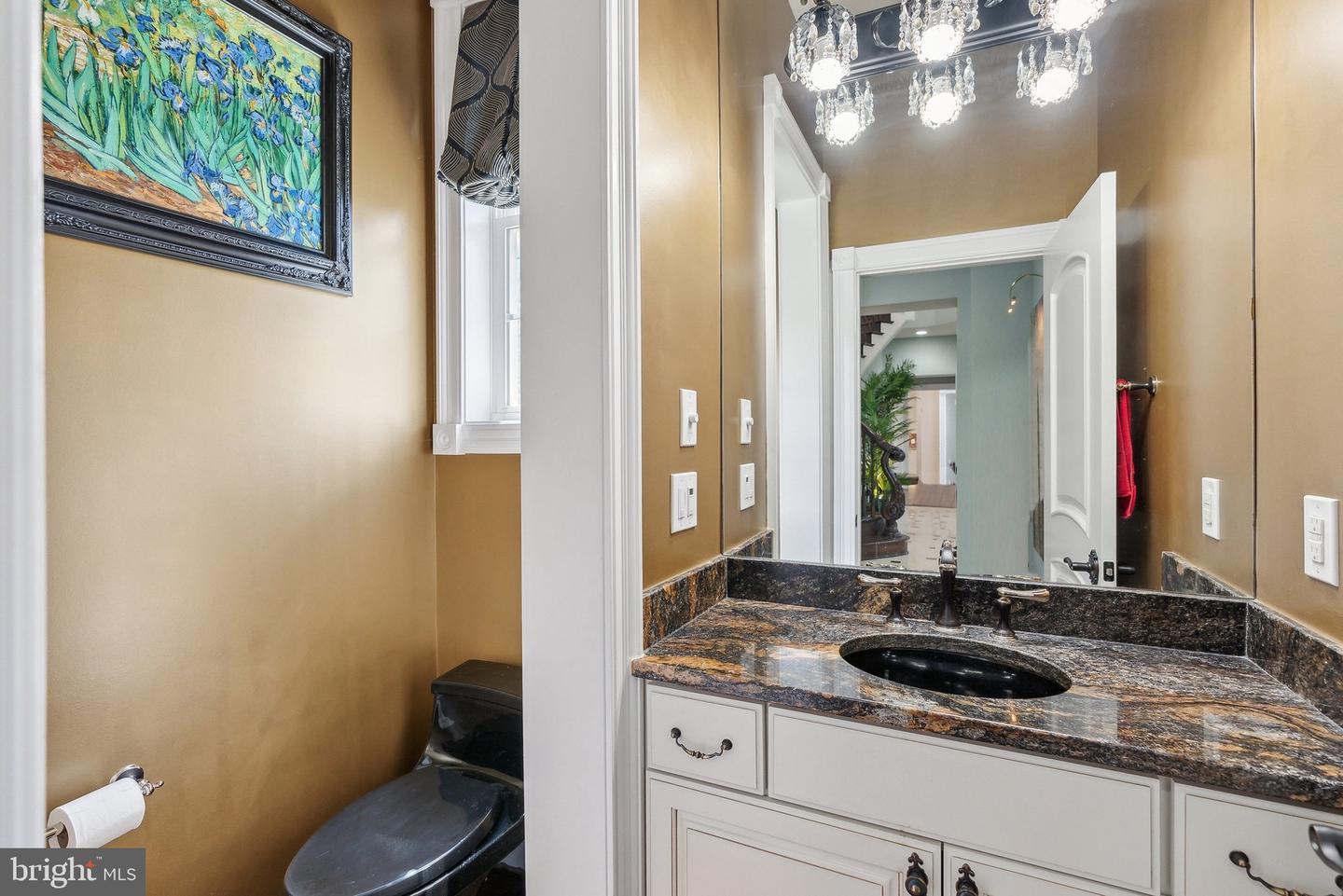 11561 STUART MILL RD, OAKTON, Virginia 22124, 5 Bedrooms Bedrooms, ,5 BathroomsBathrooms,Residential,For sale,11561 STUART MILL RD,VAFX2233984 MLS # VAFX2233984