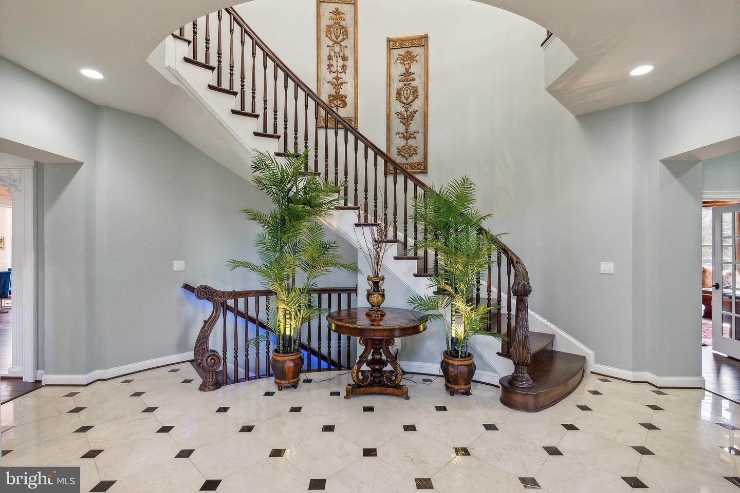 11561 STUART MILL RD, OAKTON, Virginia 22124, 5 Bedrooms Bedrooms, ,5 BathroomsBathrooms,Residential,For sale,11561 STUART MILL RD,VAFX2233984 MLS # VAFX2233984