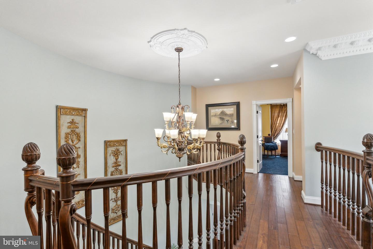 11561 STUART MILL RD, OAKTON, Virginia 22124, 5 Bedrooms Bedrooms, ,5 BathroomsBathrooms,Residential,For sale,11561 STUART MILL RD,VAFX2233984 MLS # VAFX2233984