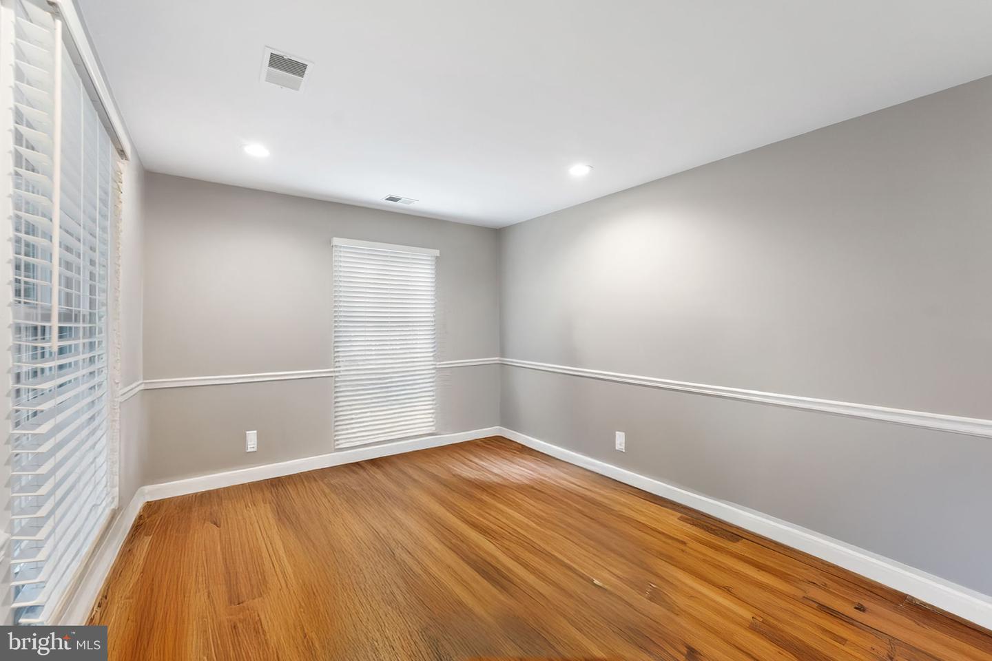 1823 WESTMORELAND ST, MCLEAN, Virginia 22101, 5 Bedrooms Bedrooms, ,4 BathroomsBathrooms,Residential,For sale,1823 WESTMORELAND ST,VAFX2234214 MLS # VAFX2234214