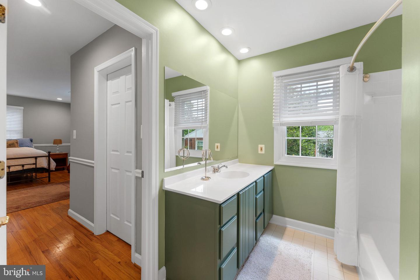 1823 WESTMORELAND ST, MCLEAN, Virginia 22101, 5 Bedrooms Bedrooms, ,4 BathroomsBathrooms,Residential,For sale,1823 WESTMORELAND ST,VAFX2234214 MLS # VAFX2234214