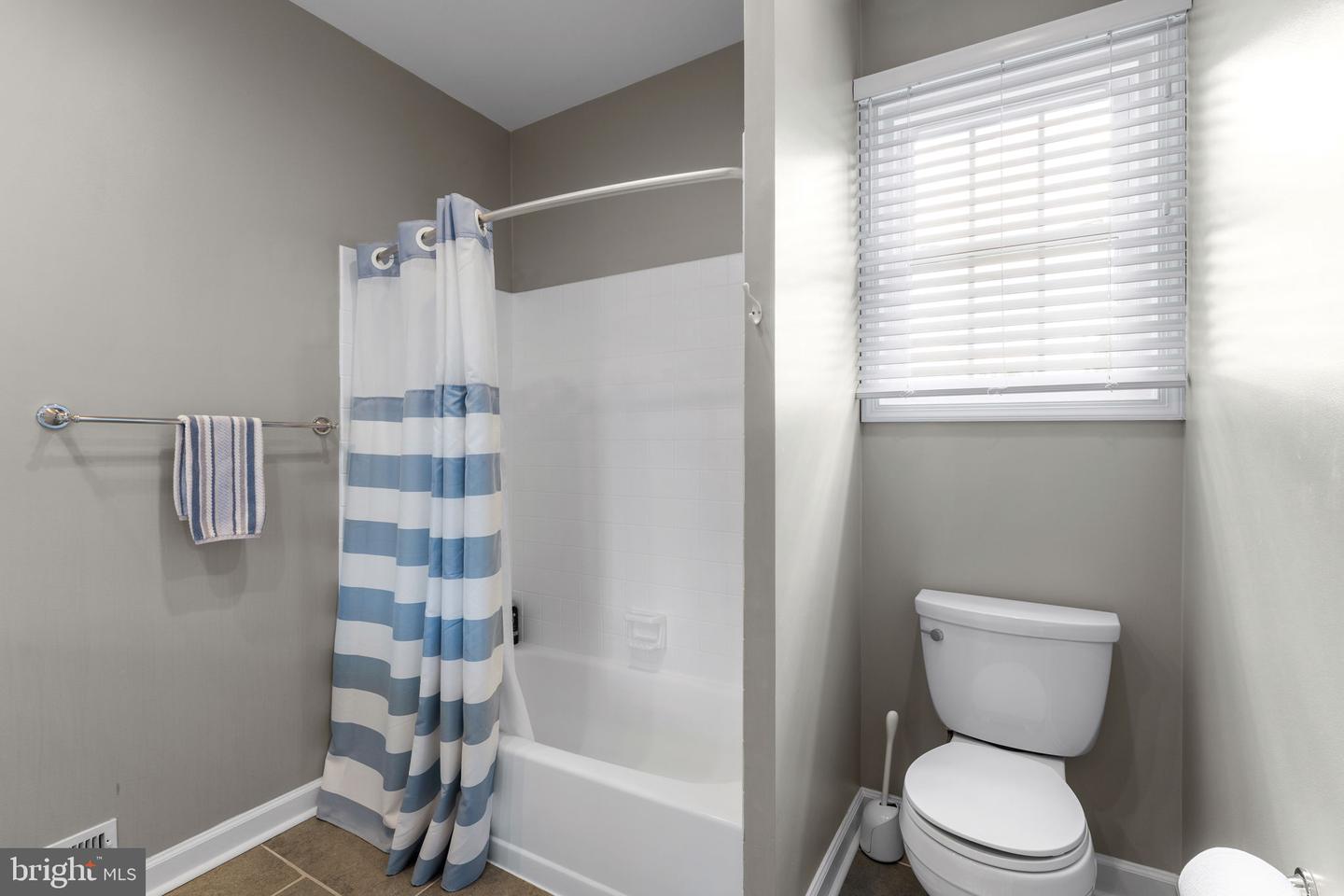 1823 WESTMORELAND ST, MCLEAN, Virginia 22101, 5 Bedrooms Bedrooms, ,4 BathroomsBathrooms,Residential,For sale,1823 WESTMORELAND ST,VAFX2234214 MLS # VAFX2234214
