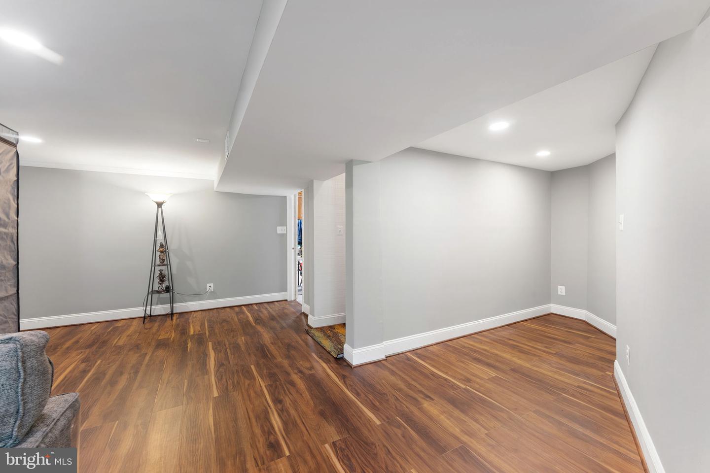 1823 WESTMORELAND ST, MCLEAN, Virginia 22101, 5 Bedrooms Bedrooms, ,4 BathroomsBathrooms,Residential,For sale,1823 WESTMORELAND ST,VAFX2234214 MLS # VAFX2234214