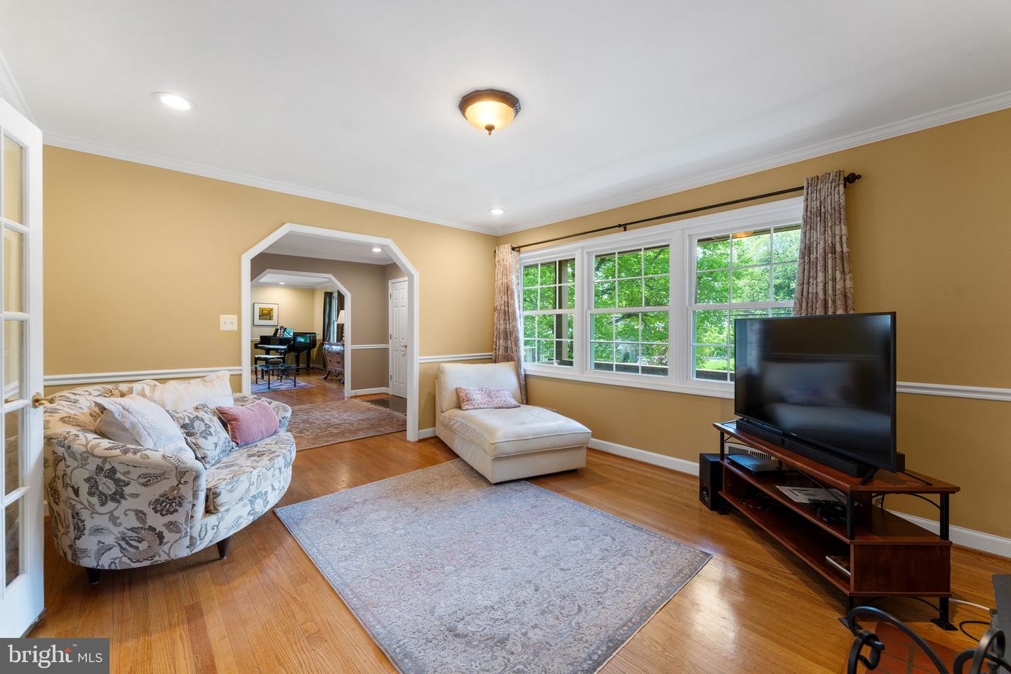 1823 WESTMORELAND ST, MCLEAN, Virginia 22101, 5 Bedrooms Bedrooms, ,4 BathroomsBathrooms,Residential,For sale,1823 WESTMORELAND ST,VAFX2234214 MLS # VAFX2234214
