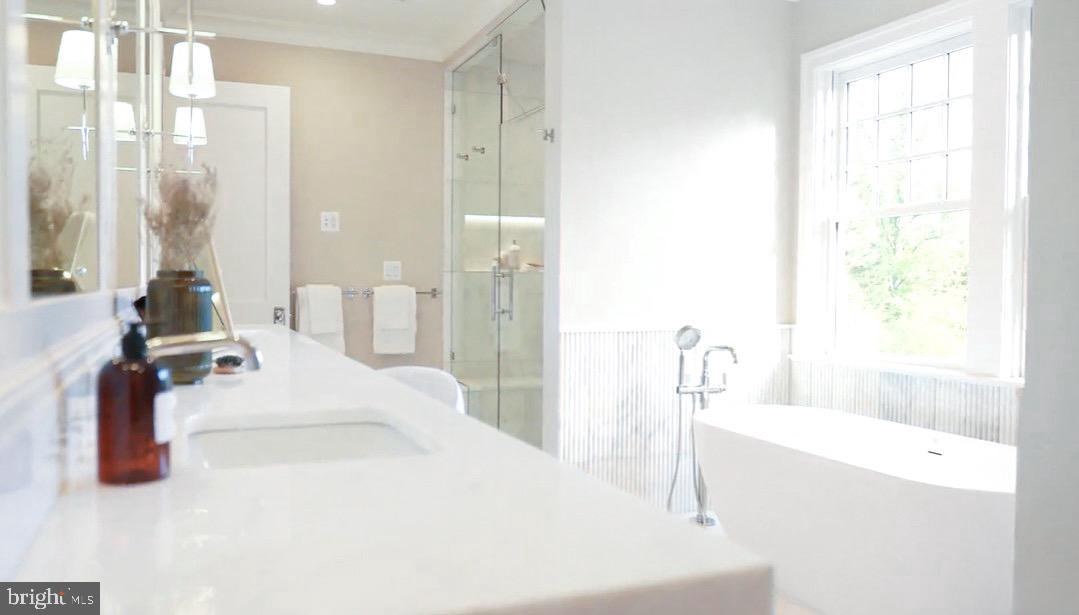 4817 RODMAN ST NW, WASHINGTON, District Of Columbia 20016, 7 Bedrooms Bedrooms, ,9 BathroomsBathrooms,Residential,For sale,4817 RODMAN ST NW,DCDC2195580 MLS # DCDC2195580