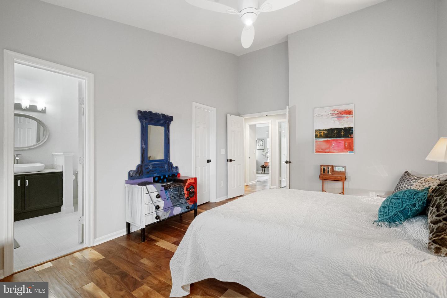257 DAVIS AVE SW, LEESBURG, Virginia 20175, 3 Bedrooms Bedrooms, ,2 BathroomsBathrooms,Residential,For sale,257 DAVIS AVE SW,VALO2094010 MLS # VALO2094010
