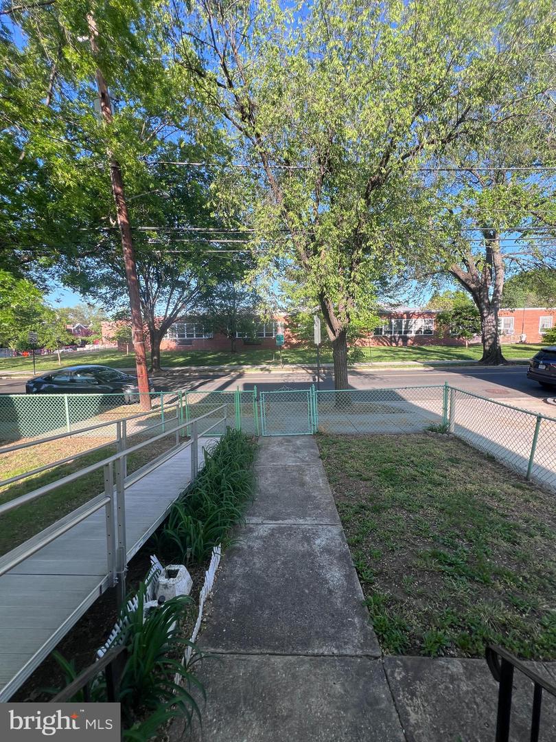 3512 18TH ST NE, WASHINGTON, District Of Columbia 20018, 3 Bedrooms Bedrooms, ,1 BathroomBathrooms,Residential,For sale,3512 18TH ST NE,DCDC2195706 MLS # DCDC2195706