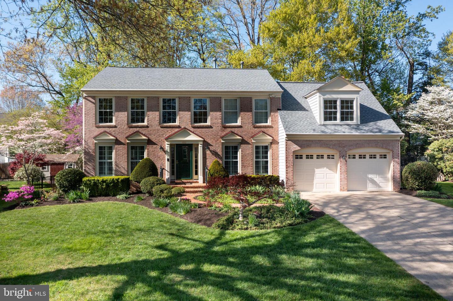 9310 HALLSTON CT, FAIRFAX STATION, Virginia 22039, 5 Bedrooms Bedrooms, ,4 BathroomsBathrooms,Residential,For sale,9310 HALLSTON CT,VAFX2234786 MLS # VAFX2234786