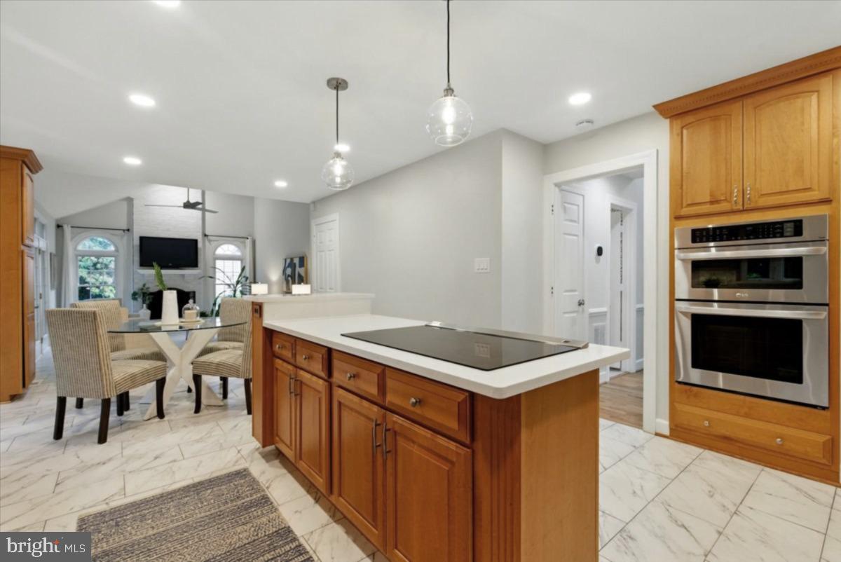 9310 HALLSTON CT, FAIRFAX STATION, Virginia 22039, 5 Bedrooms Bedrooms, ,4 BathroomsBathrooms,Residential,For sale,9310 HALLSTON CT,VAFX2234786 MLS # VAFX2234786