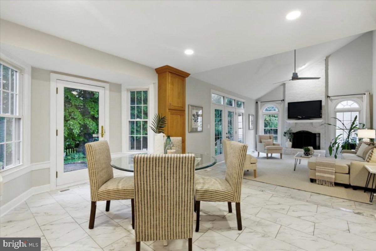 9310 HALLSTON CT, FAIRFAX STATION, Virginia 22039, 5 Bedrooms Bedrooms, ,4 BathroomsBathrooms,Residential,For sale,9310 HALLSTON CT,VAFX2234786 MLS # VAFX2234786