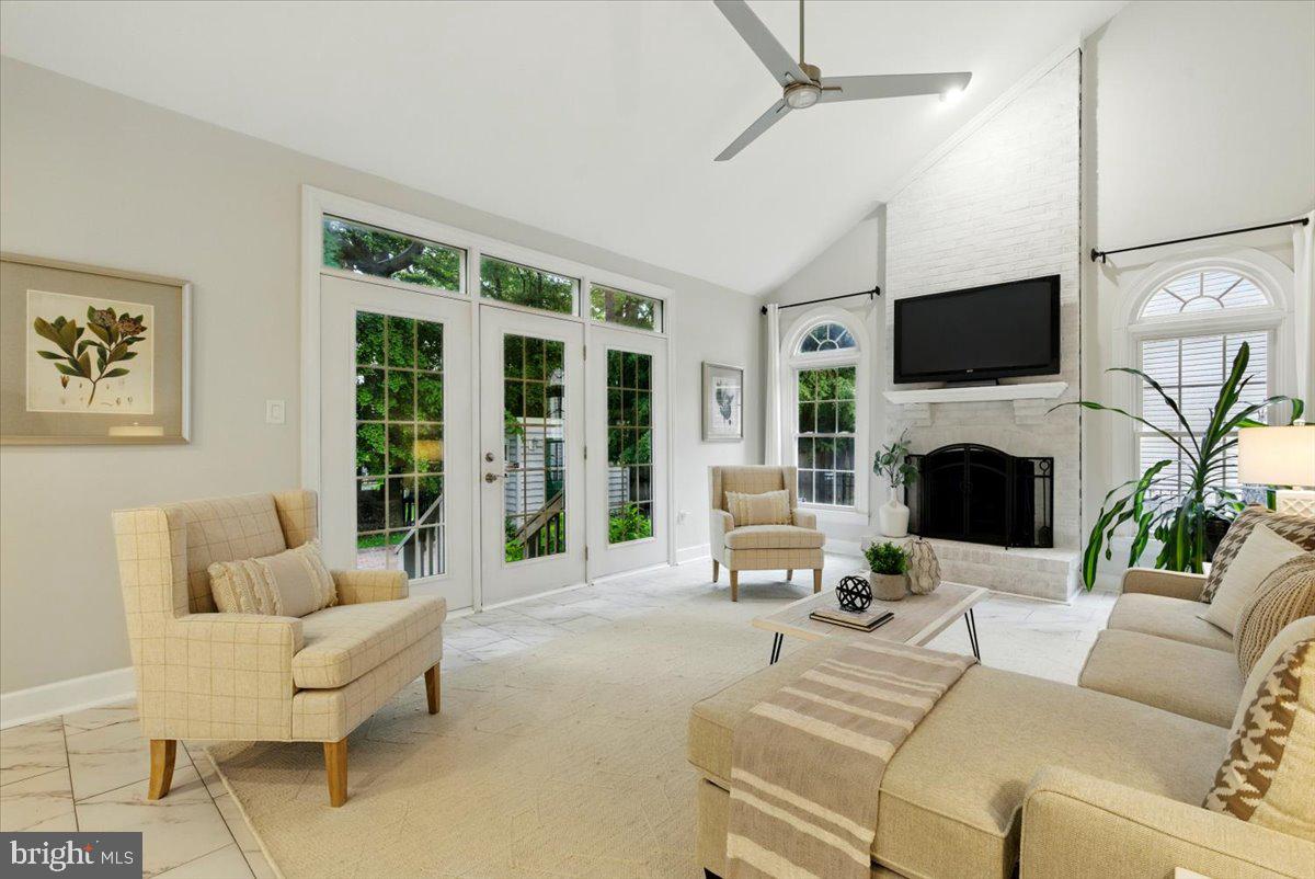 9310 HALLSTON CT, FAIRFAX STATION, Virginia 22039, 5 Bedrooms Bedrooms, ,4 BathroomsBathrooms,Residential,For sale,9310 HALLSTON CT,VAFX2234786 MLS # VAFX2234786