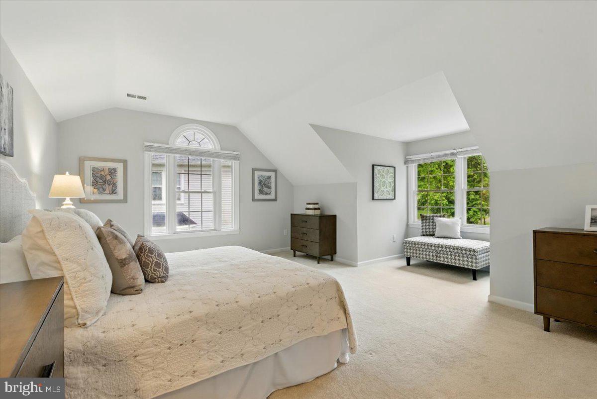 9310 HALLSTON CT, FAIRFAX STATION, Virginia 22039, 5 Bedrooms Bedrooms, ,4 BathroomsBathrooms,Residential,For sale,9310 HALLSTON CT,VAFX2234786 MLS # VAFX2234786