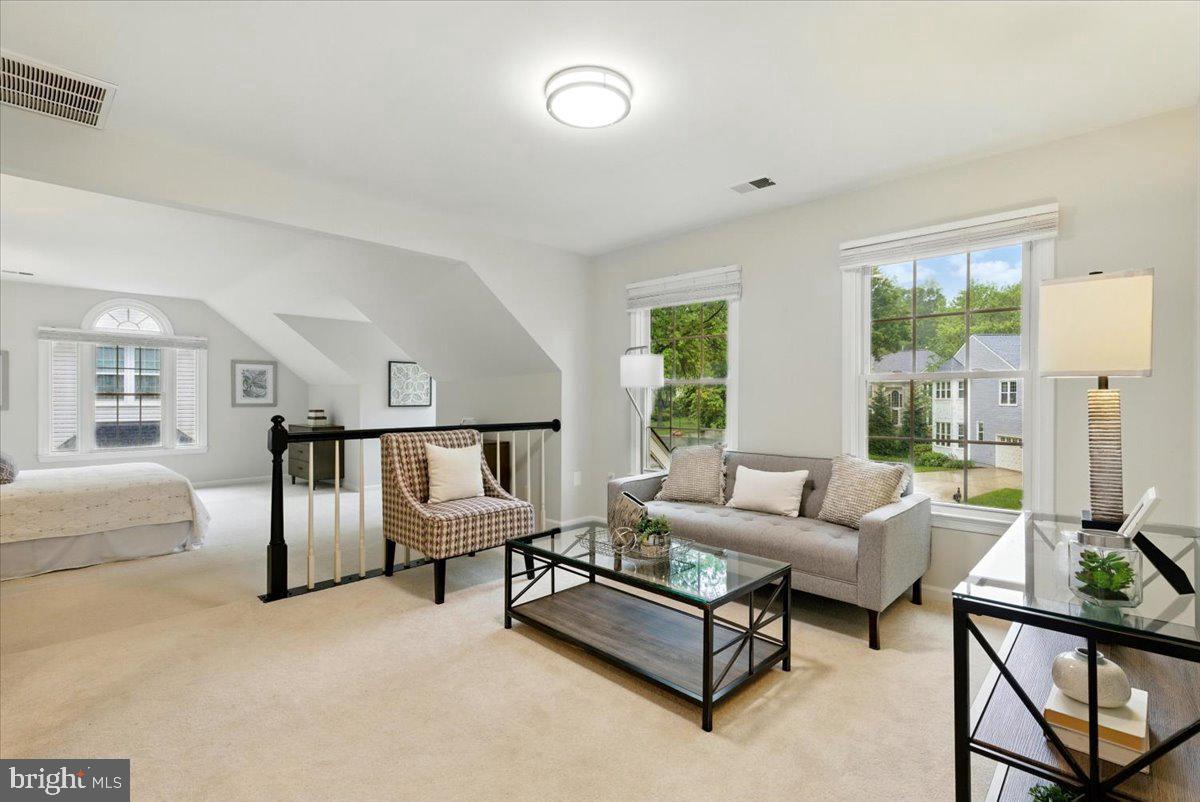 9310 HALLSTON CT, FAIRFAX STATION, Virginia 22039, 5 Bedrooms Bedrooms, ,4 BathroomsBathrooms,Residential,For sale,9310 HALLSTON CT,VAFX2234786 MLS # VAFX2234786