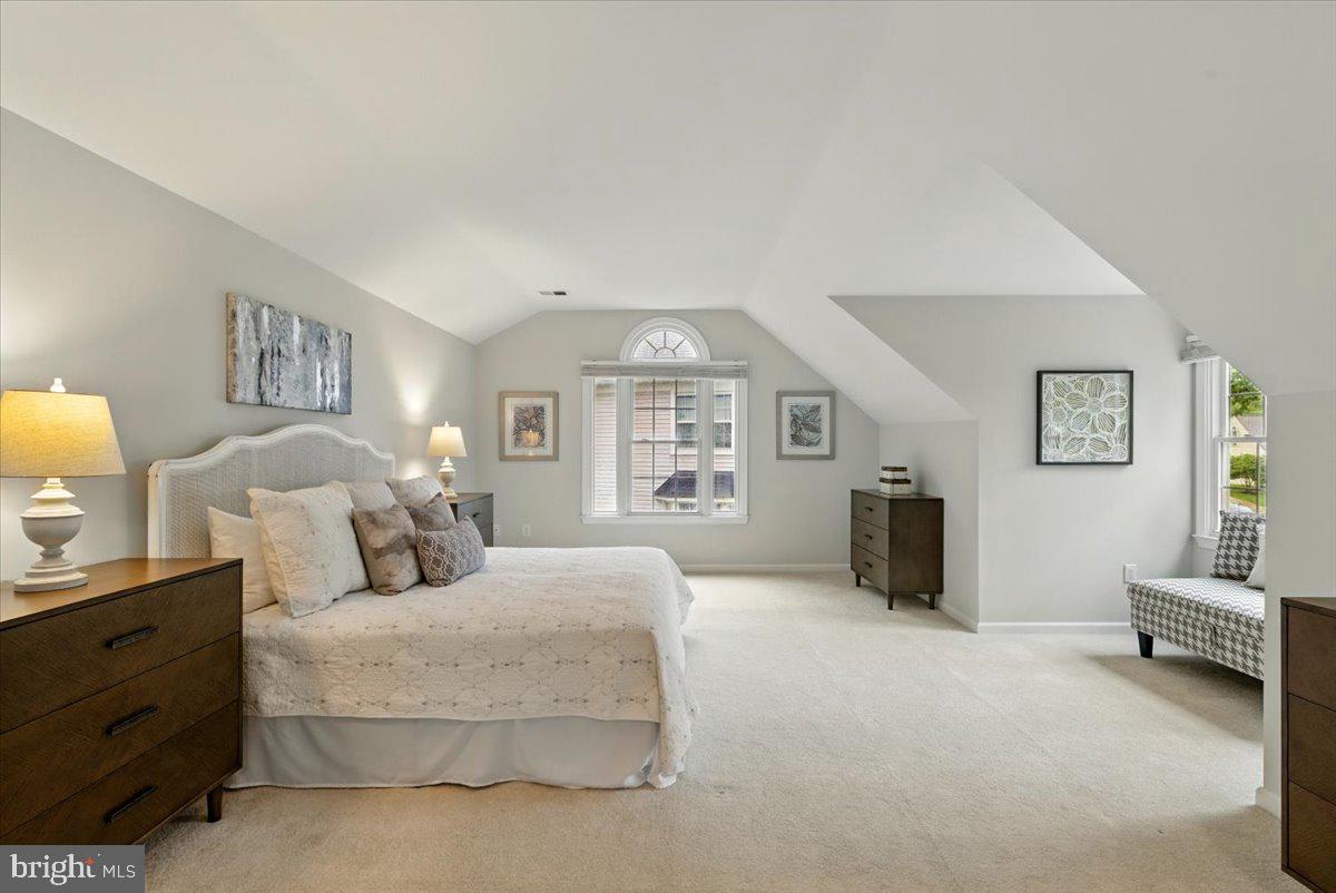9310 HALLSTON CT, FAIRFAX STATION, Virginia 22039, 5 Bedrooms Bedrooms, ,4 BathroomsBathrooms,Residential,For sale,9310 HALLSTON CT,VAFX2234786 MLS # VAFX2234786