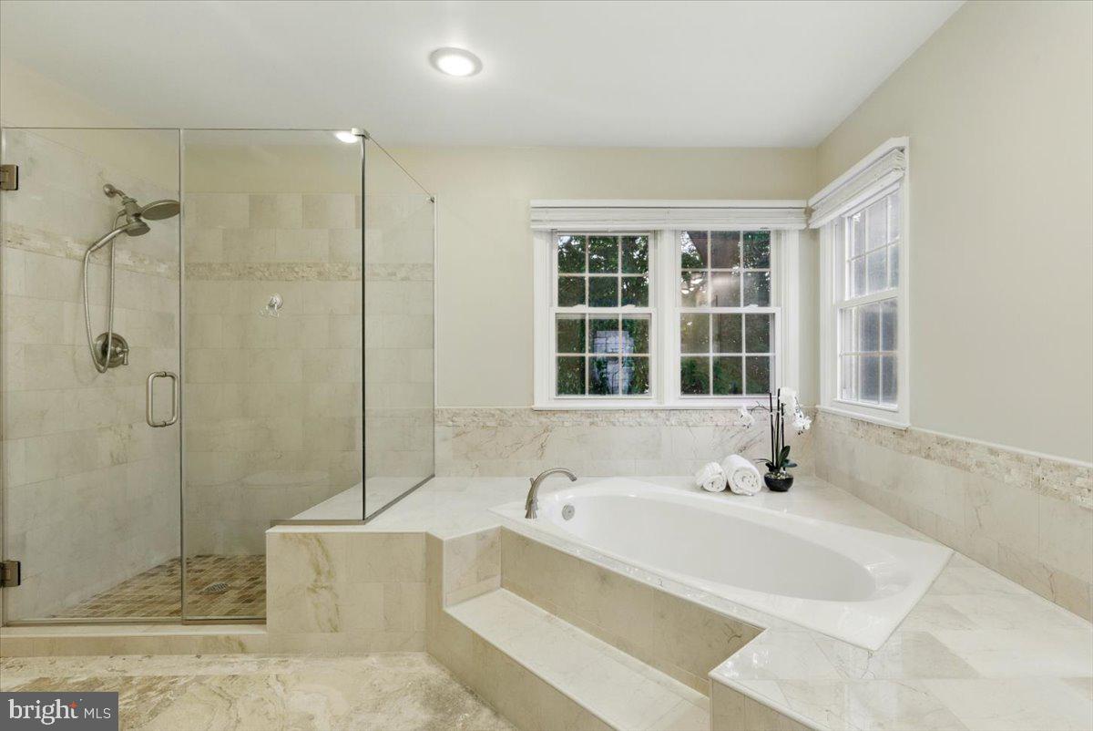 9310 HALLSTON CT, FAIRFAX STATION, Virginia 22039, 5 Bedrooms Bedrooms, ,4 BathroomsBathrooms,Residential,For sale,9310 HALLSTON CT,VAFX2234786 MLS # VAFX2234786
