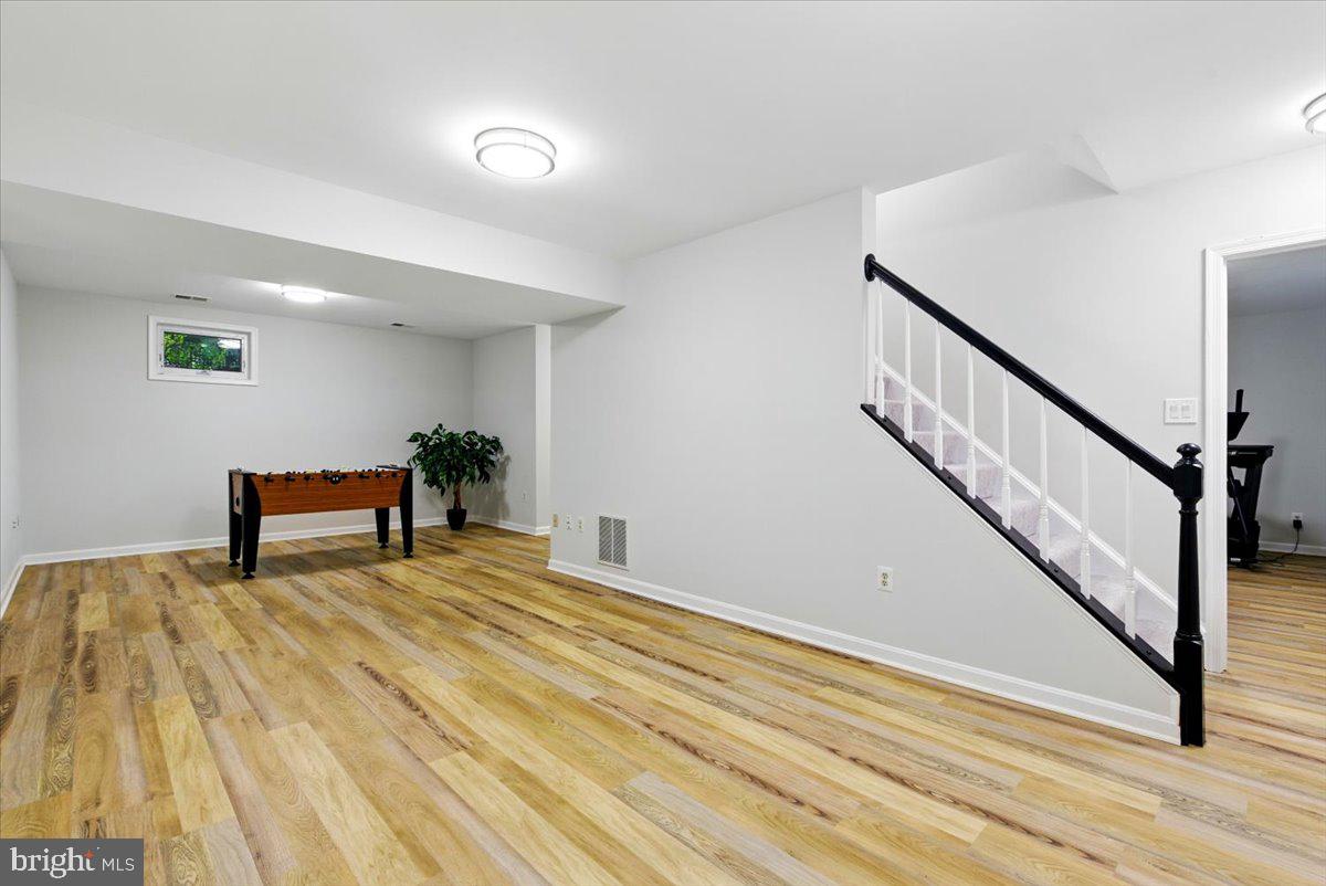 9310 HALLSTON CT, FAIRFAX STATION, Virginia 22039, 5 Bedrooms Bedrooms, ,4 BathroomsBathrooms,Residential,For sale,9310 HALLSTON CT,VAFX2234786 MLS # VAFX2234786