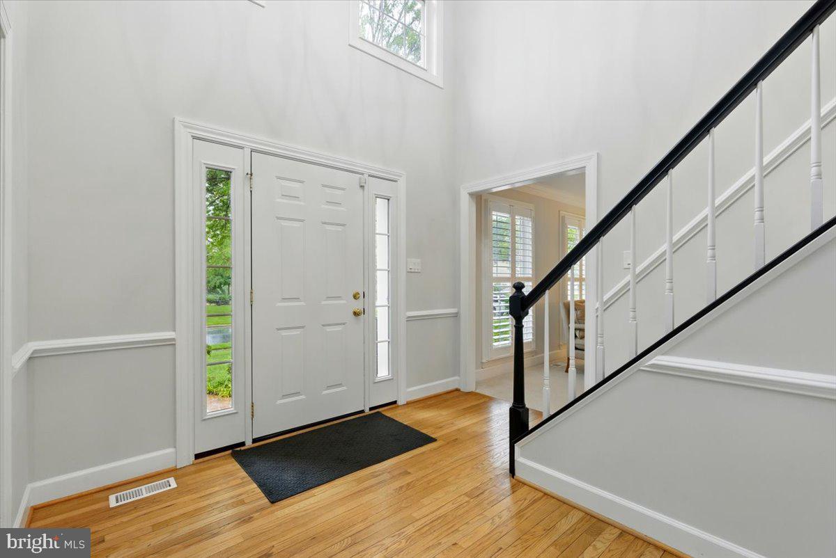 9310 HALLSTON CT, FAIRFAX STATION, Virginia 22039, 5 Bedrooms Bedrooms, ,4 BathroomsBathrooms,Residential,For sale,9310 HALLSTON CT,VAFX2234786 MLS # VAFX2234786